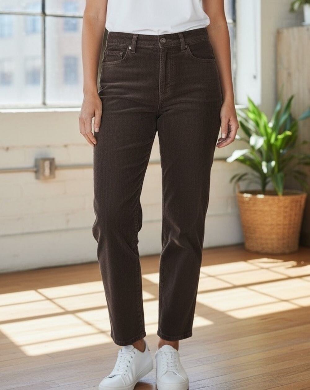 LL Bean Corduroy Pants Chocolate Brown Curvy Fit Stretch Women’s Size 8 Regular
